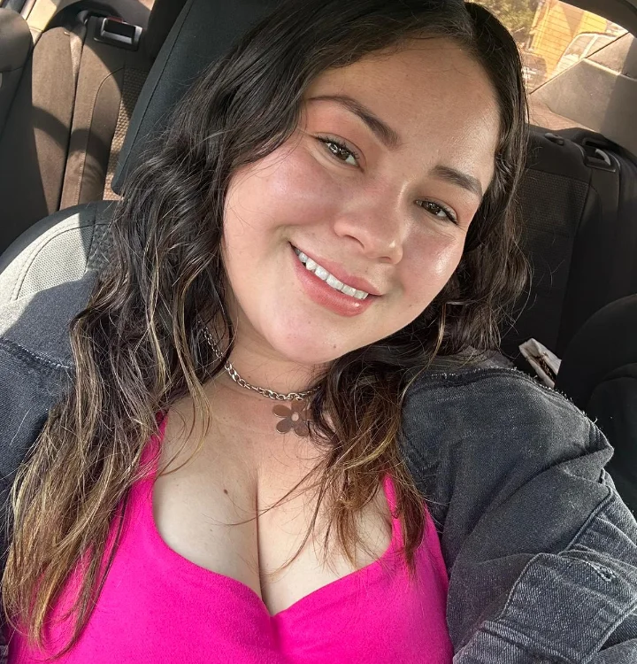 Daniela_69bunny's Offline Chat Room