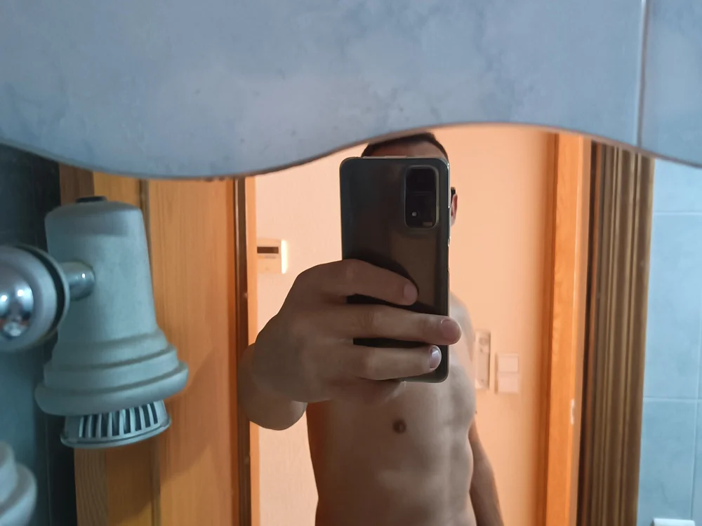 Xesco22 Offline XXX-Chat