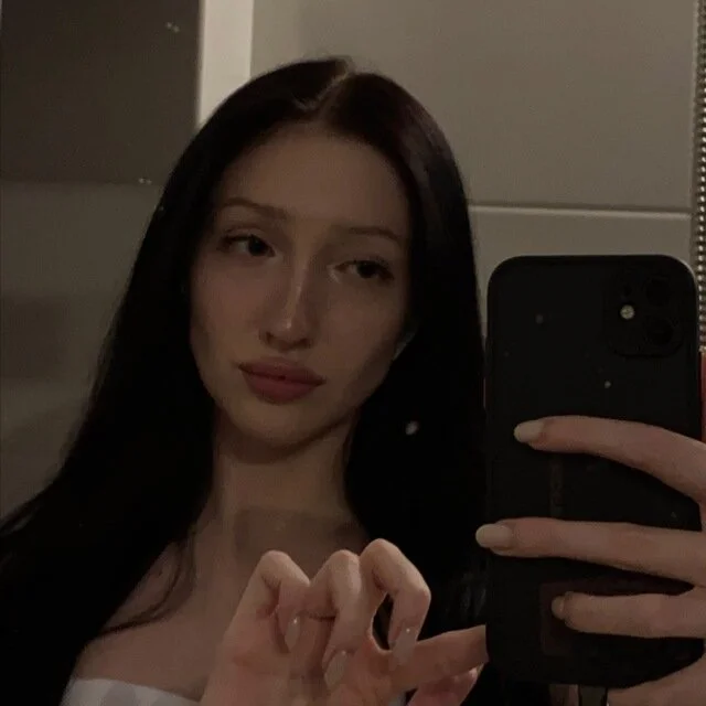 Awwwrora Chat XXX Ngoại tuyến