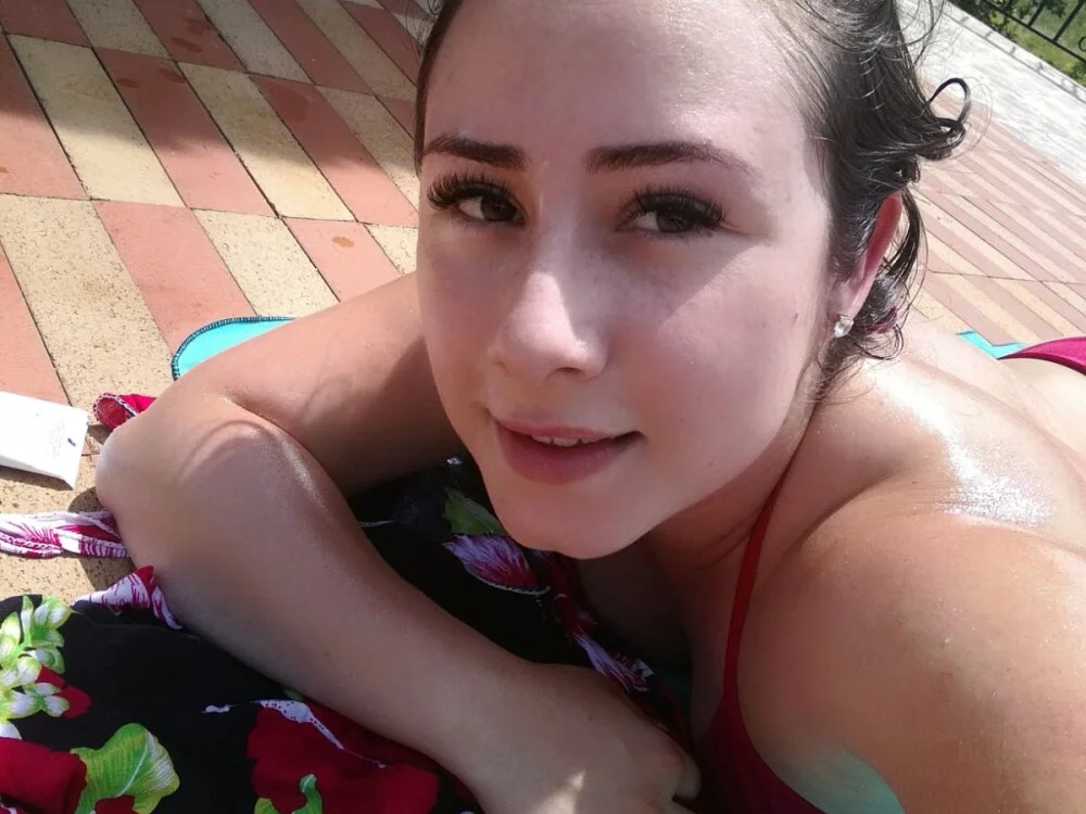 jasmine_campbell_'s Offline XXX Chat