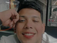Luccas_james' Offline Chat Room