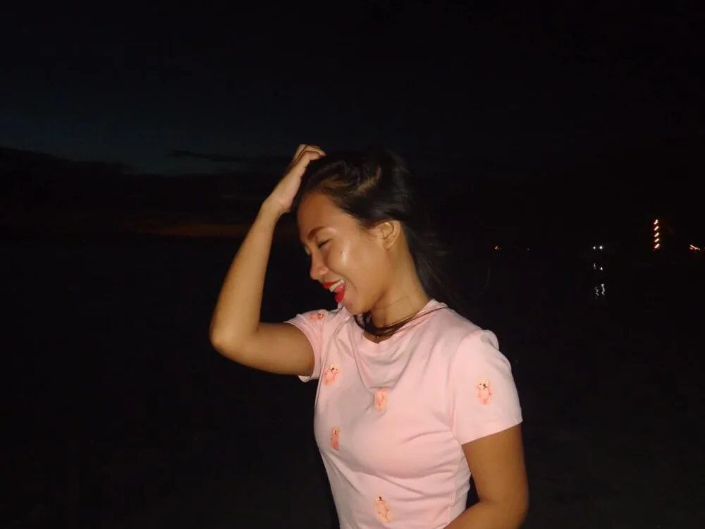 yourloving_maris' Offline XXX Chat