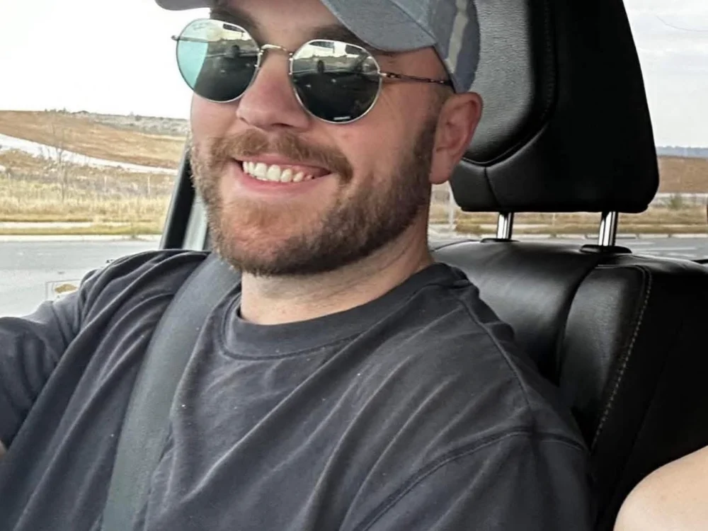 Офлайн-чат XXX hairysubbottomboy