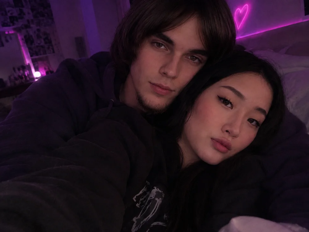 YunaYves Obrolan XXX Offline