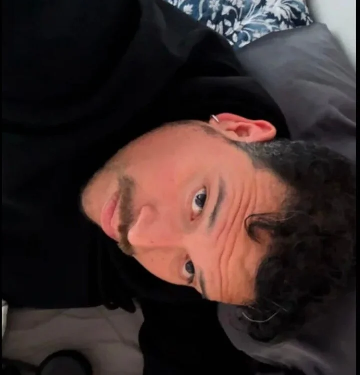 Albert33-33n Offline chat-huone