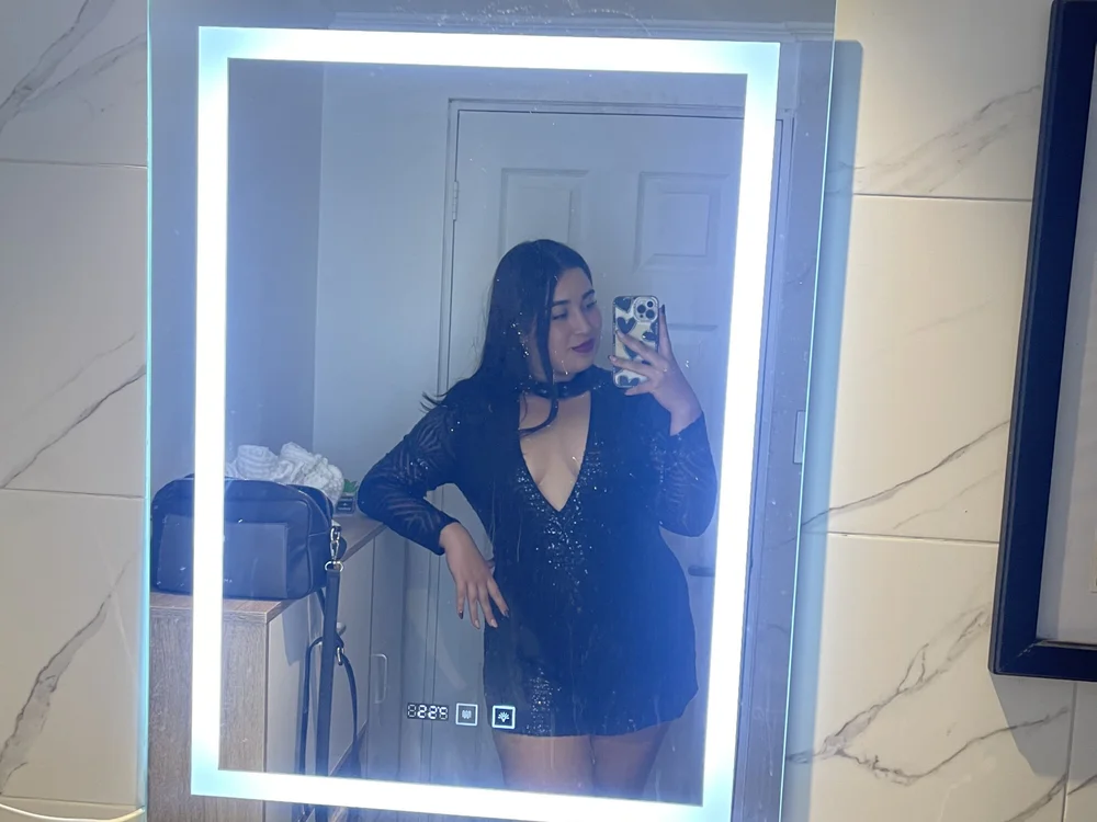 Kittynoir_Chile's Offline Chat Room