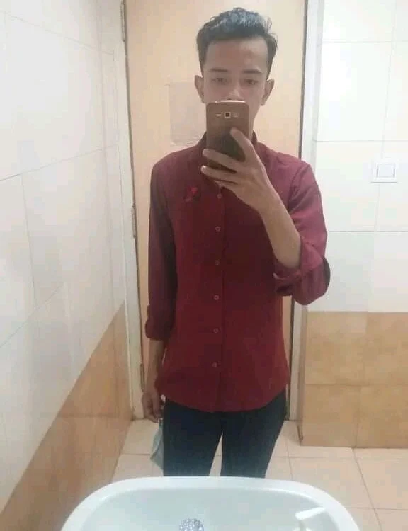 hansomehunk9818 offline chatrum