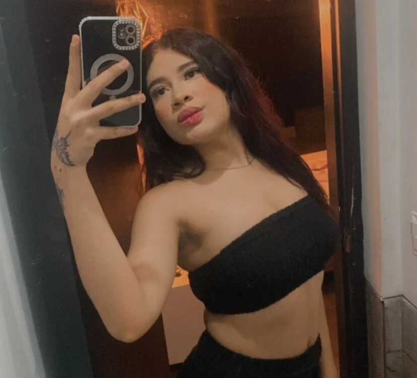 KimyHotXxx offline chatrum