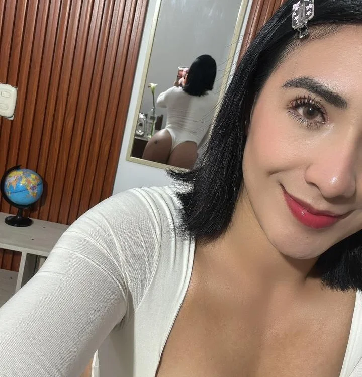 whitneyhot offline XXX-chat