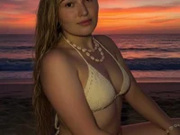 Leona-Pig's Live XXX Chat