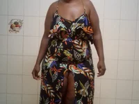 GoldenThickGirl's webcam live show