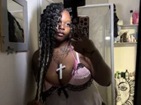 Nyla_xox 现场XXX聊天