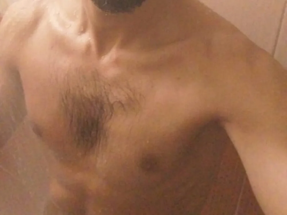 MohammedReda Adlı Modelin Çevrimdışı XXX Sohbeti