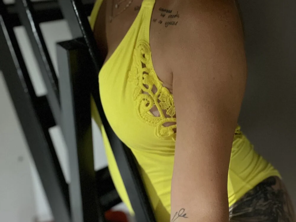 O-Eva: офлайн-секс-чат