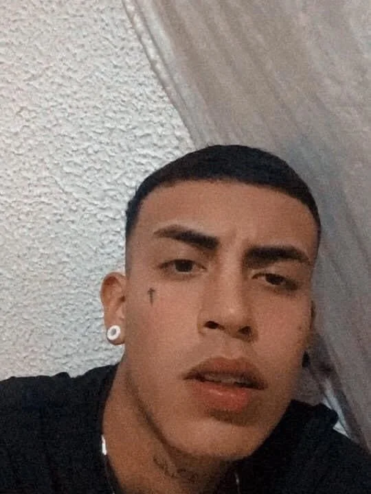 dinameandrose Offline XXX-Chat