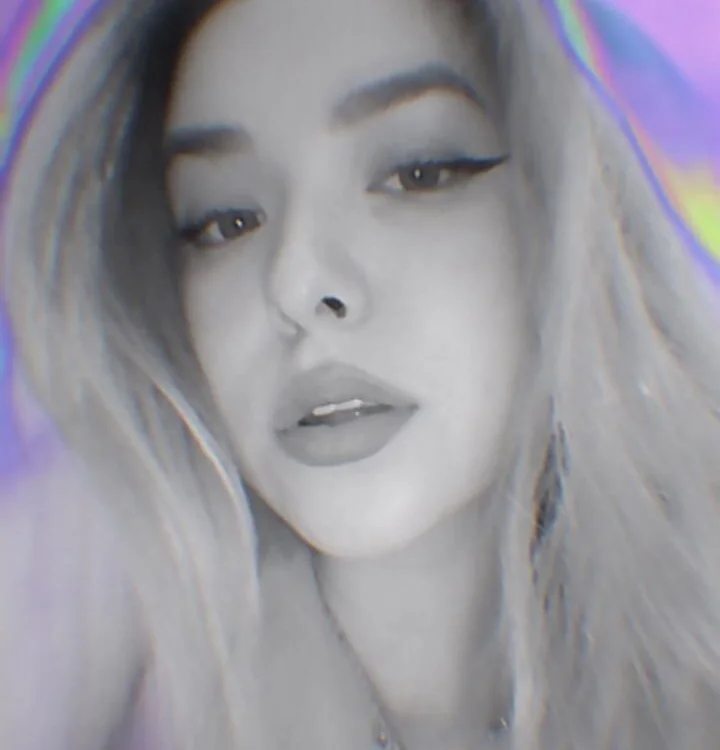 Kit_Lick's Offline Chat Room