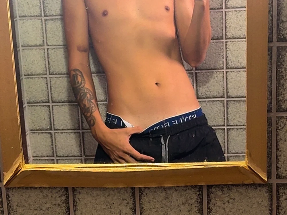 Offline XXX chat modela Clover007