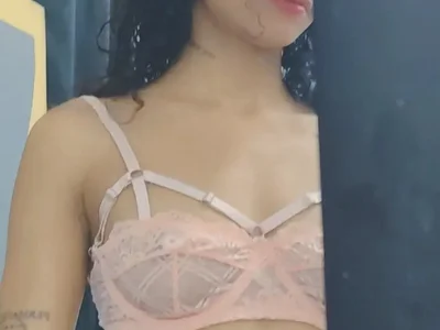 valeriavelasquez profile