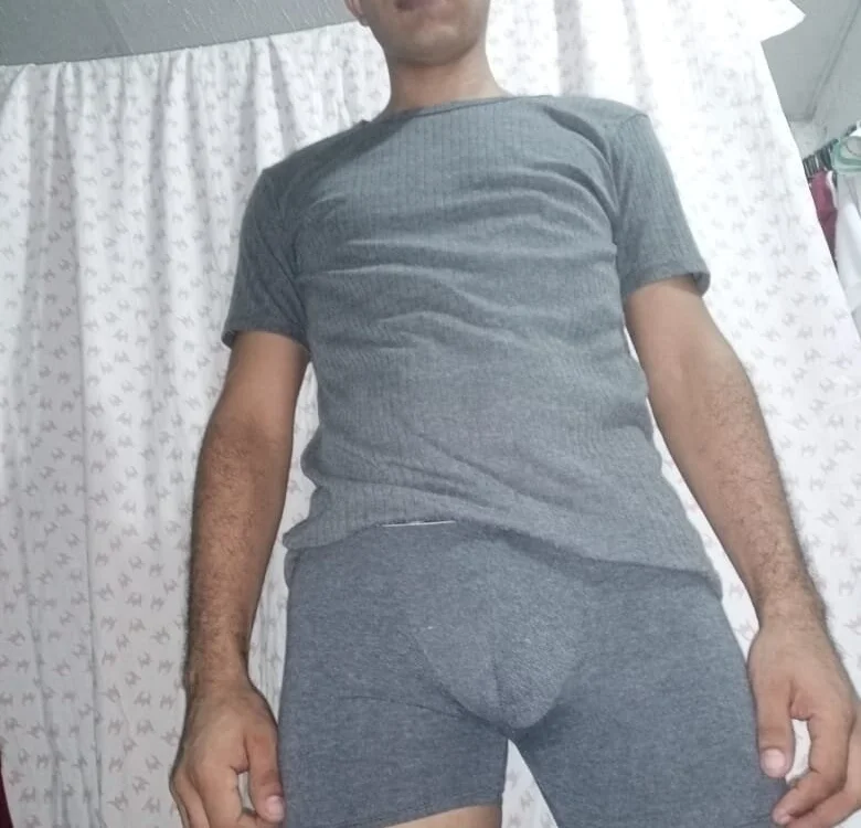 pervertedlatinos' Offline XXX Chat