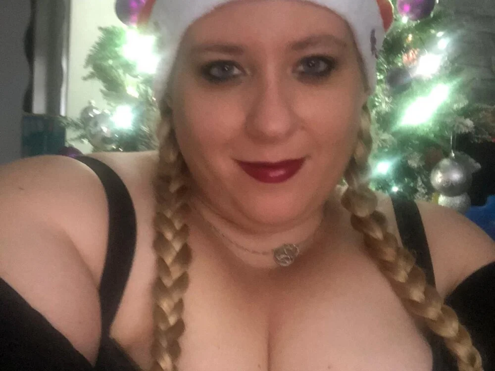 Hot-Mona's Offline XXX Chat