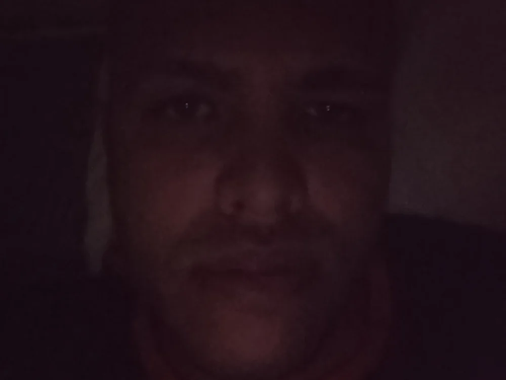 jonathzum's Offline XXX Chat