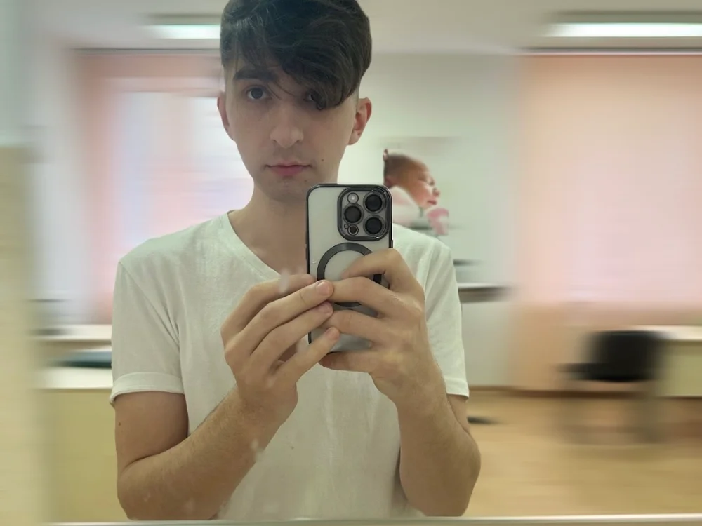 boygik18 離線 XXX 聊天