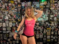 HannahMontana18 Live XXX-chat