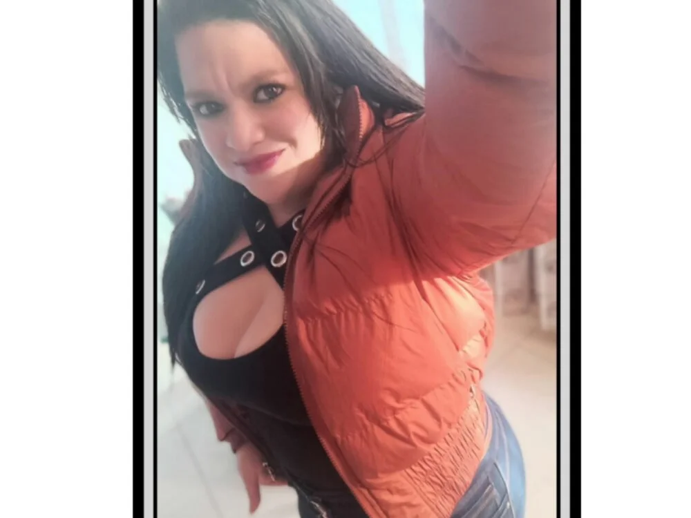 n_tiana Offline XXX-Chat