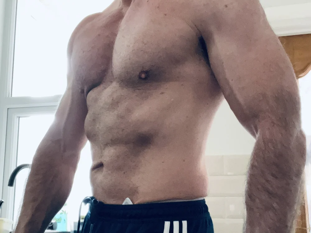ห้องแชทออฟไลน์ของ Gym_Bod_Daddy
