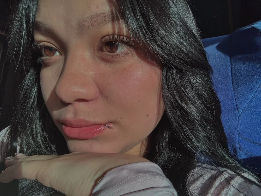 Evasamper_ Offline XXX-Chat