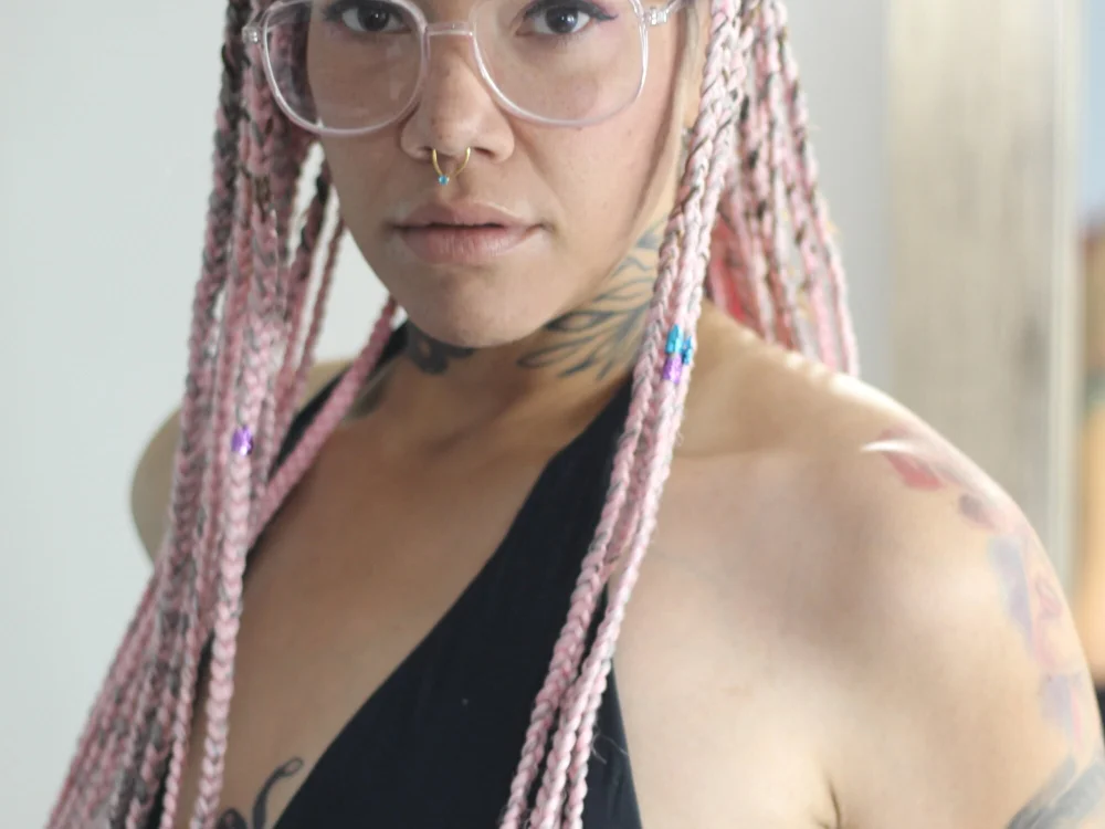 Charlote__cox's Offline Chat Room