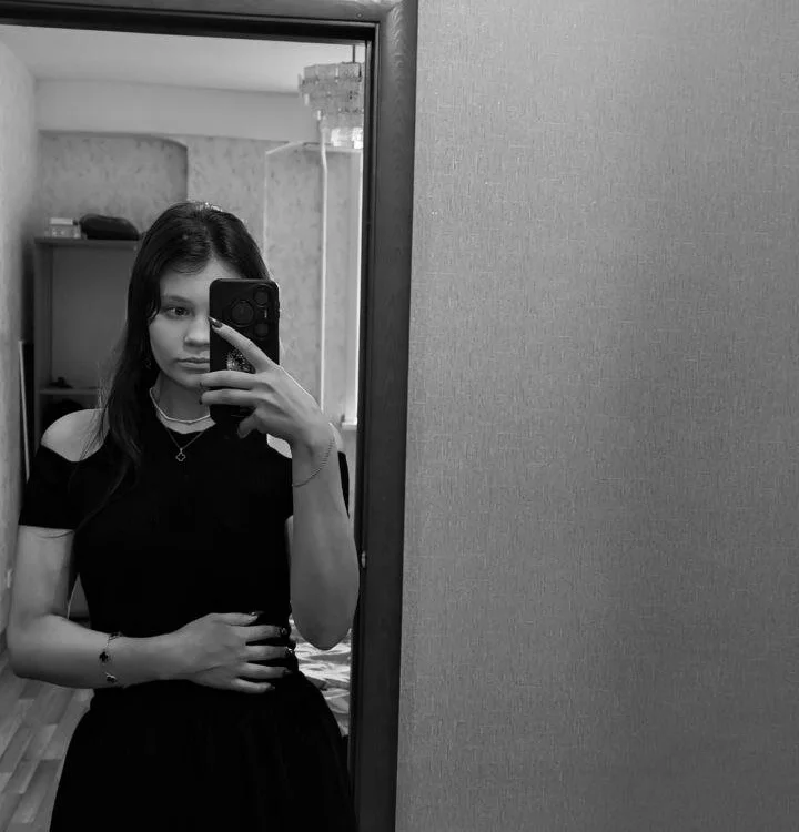 KrystalMarten Offline XXX-Chat