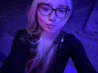 UnsealedCoverageのライブXXXチャット