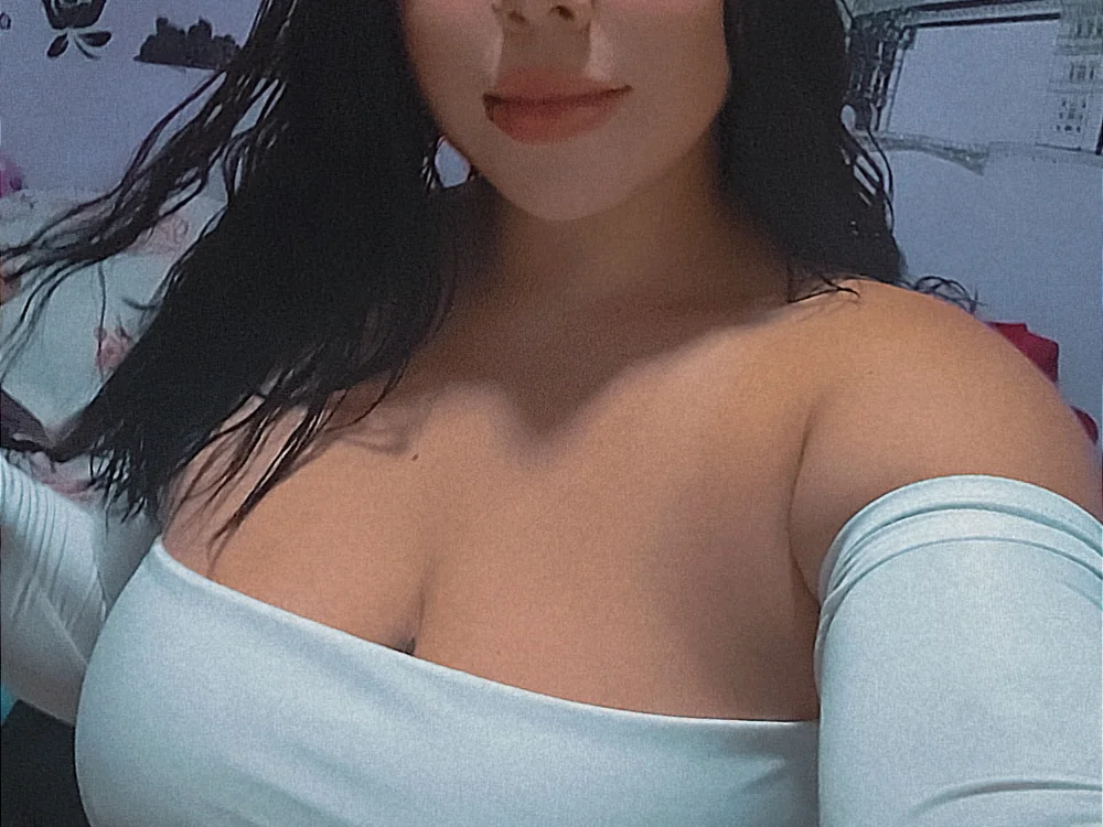 Kendal_Slow1 Adlı Modelin Çevrimdışı XXX Sohbeti