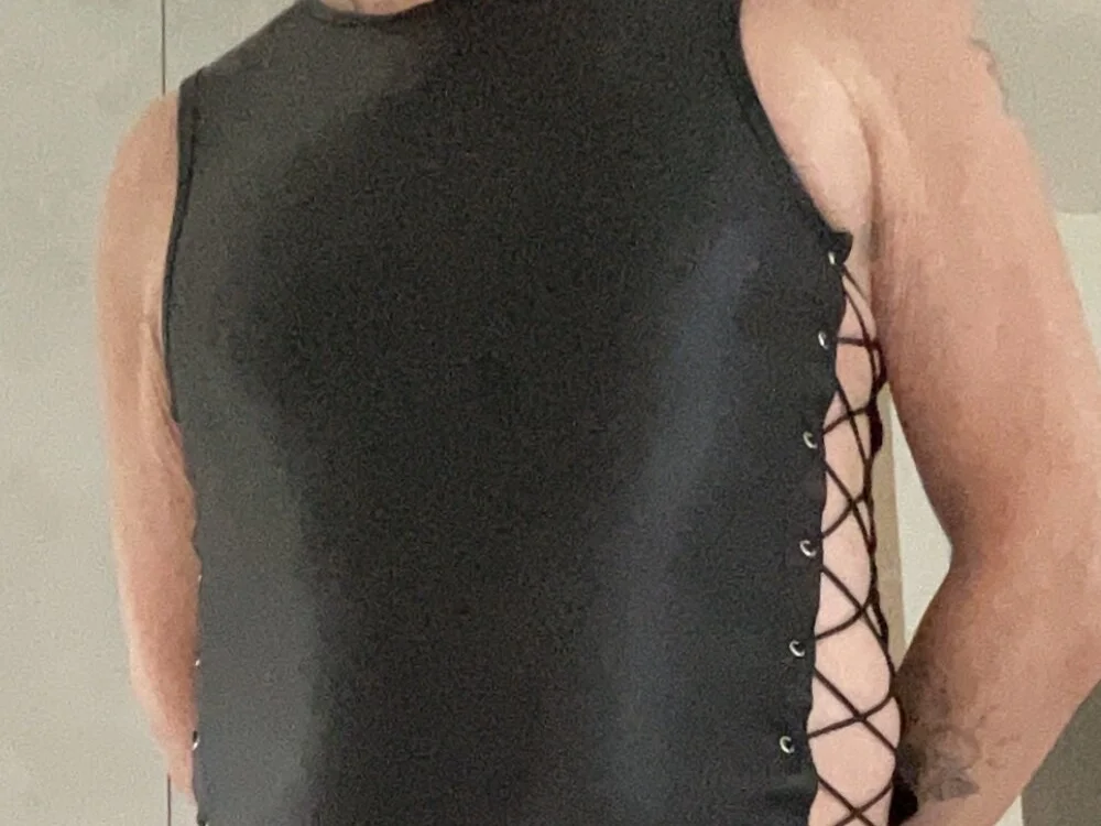 BiSissySlut 離線 XXX 聊天