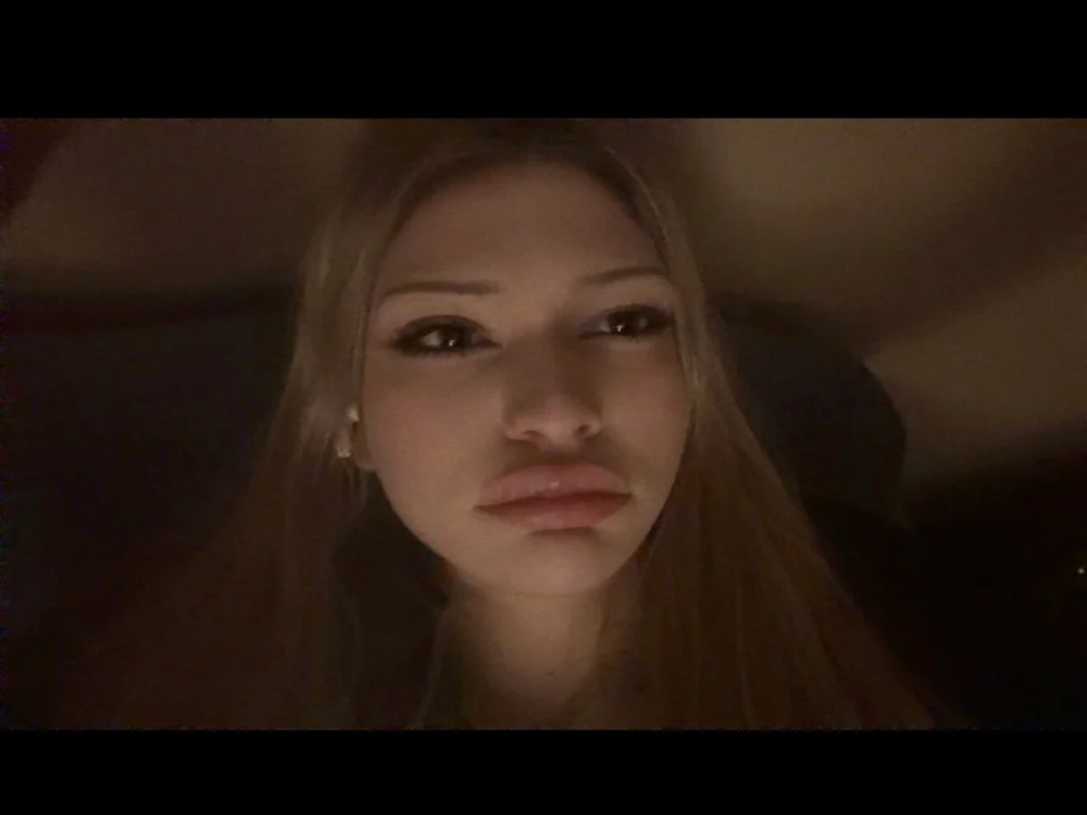 Chat XXX offline de Bustyjadzia