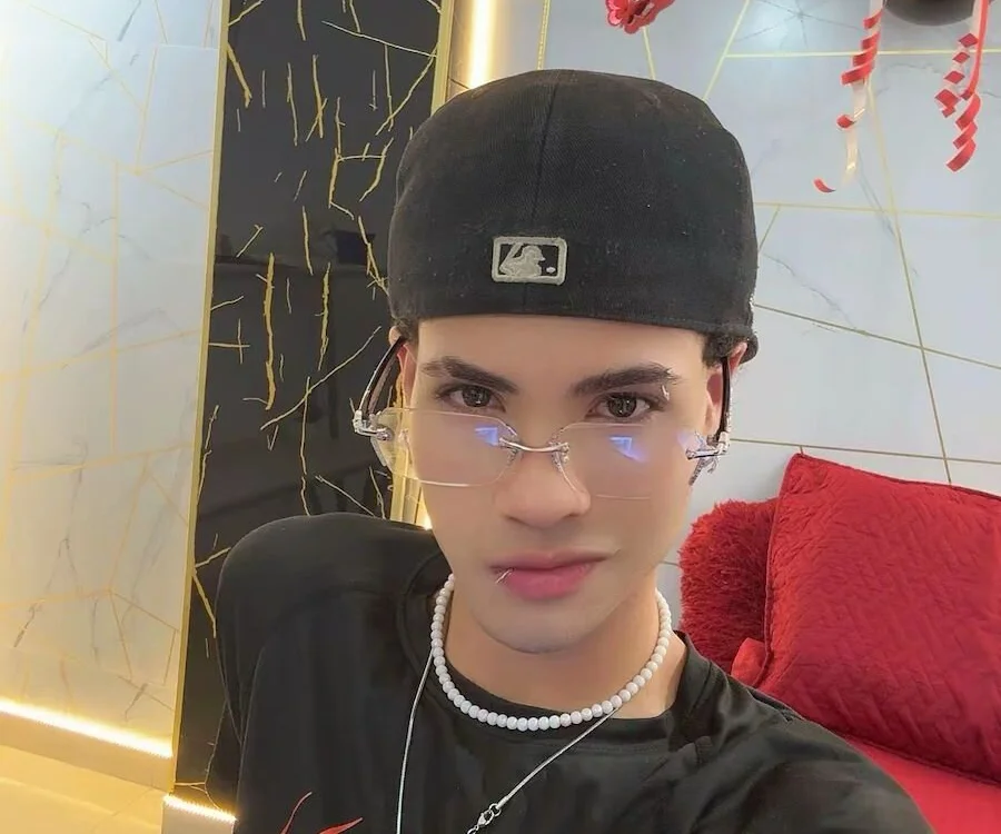 JacobBlackwell_ Chat XXX offline