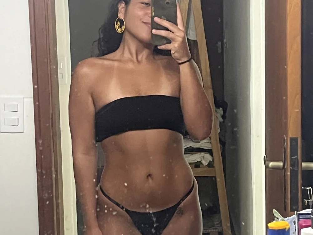 Fiorella_lotte Adlı Modelin Çevrimdışı XXX Sohbeti