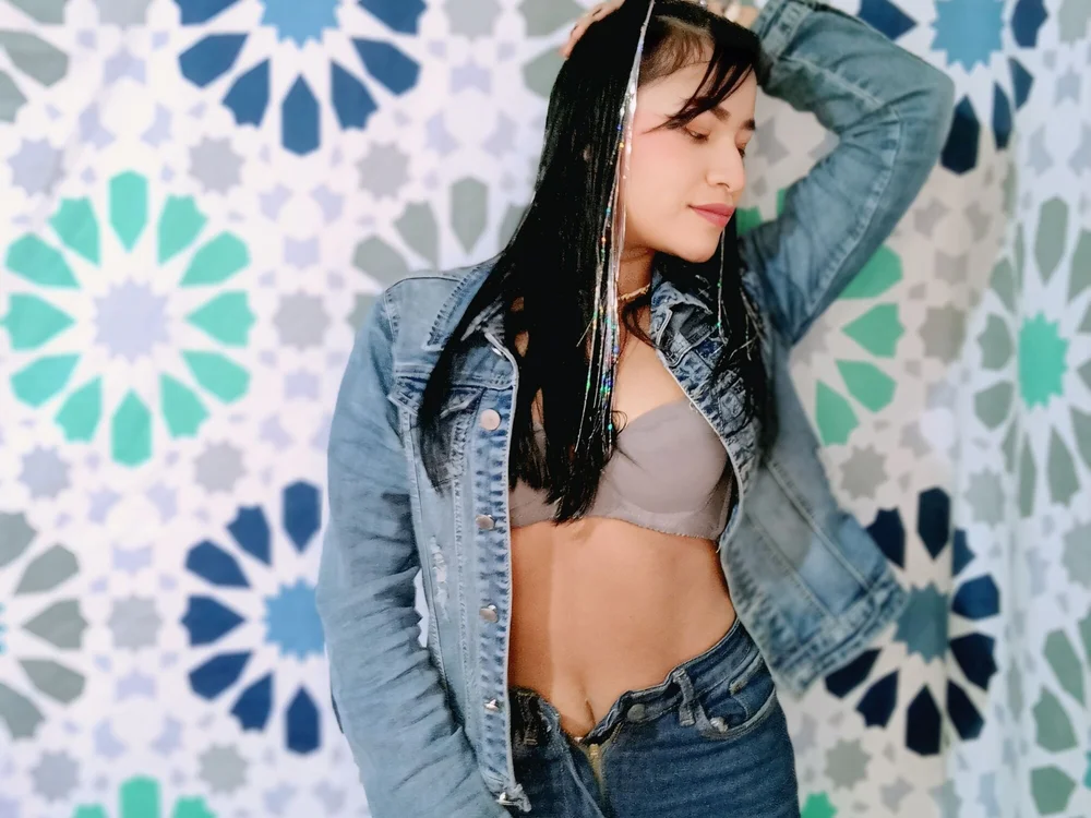 JennyColombia's Offline Chat Room