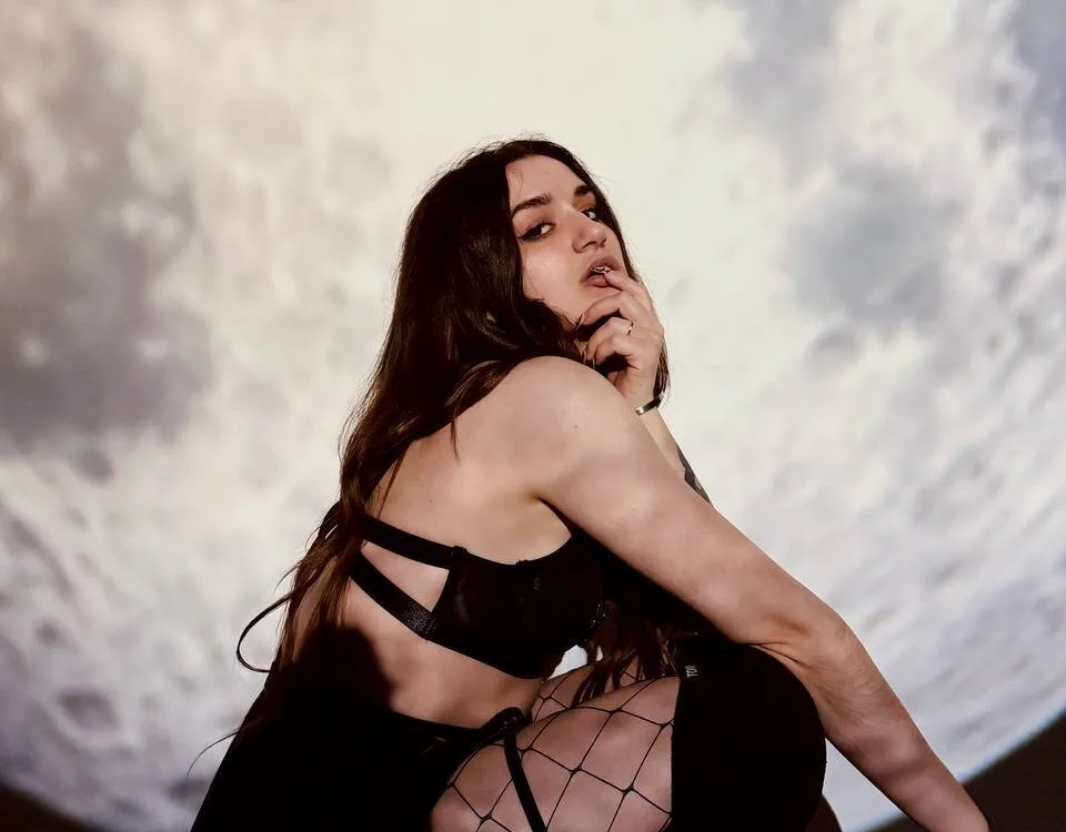 Skittlesquirt_'s Offline XXX Chat