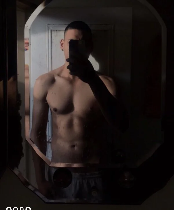 Enzo_Rider00's Offline XXX Chat