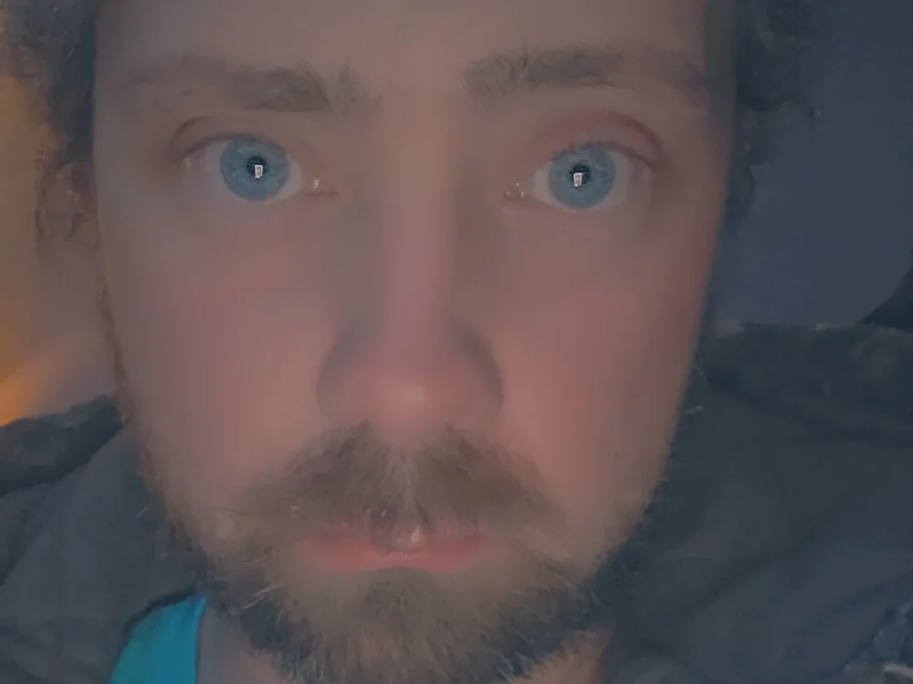 KrazyNutz420 Offline XXX Chat