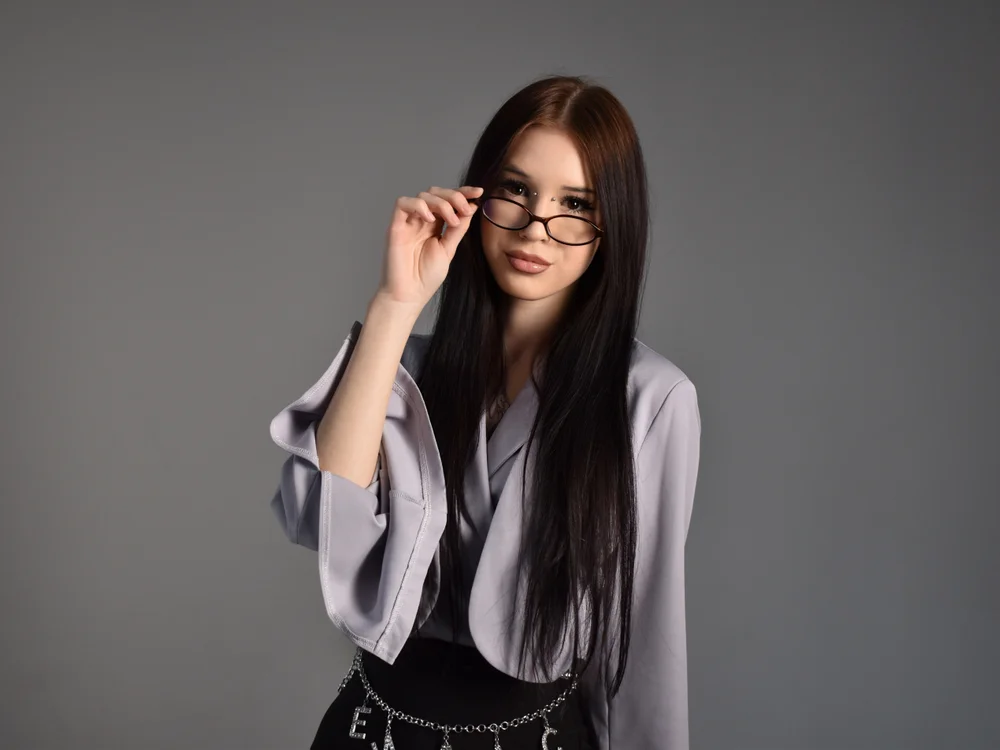 VioletHarme cam model