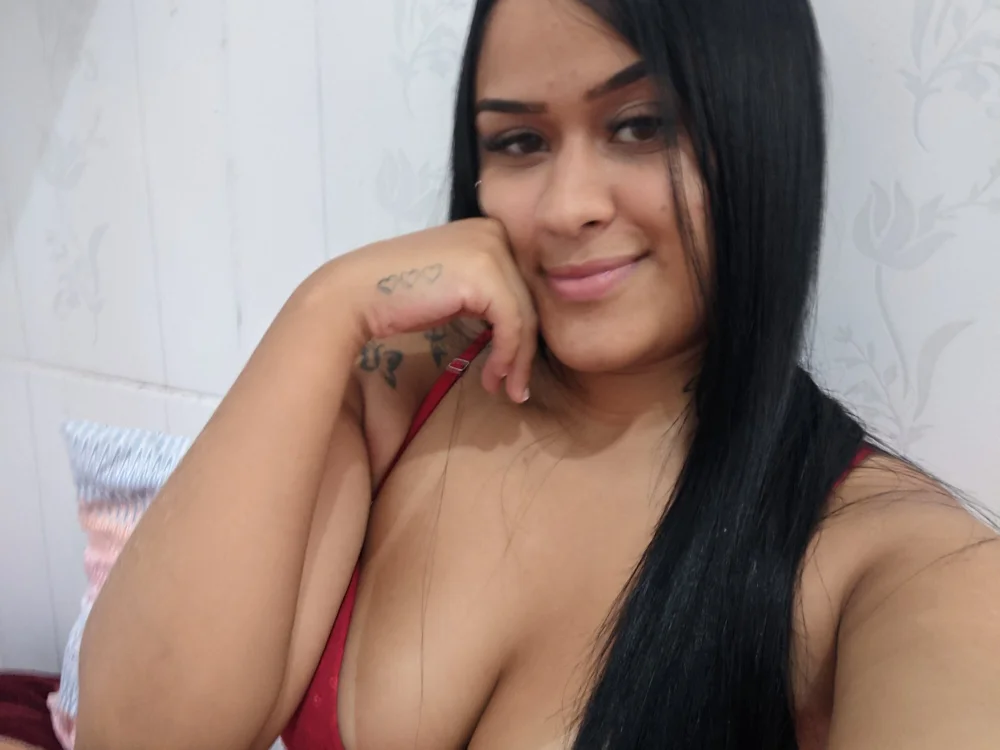 thalya555's Offline Chat Room