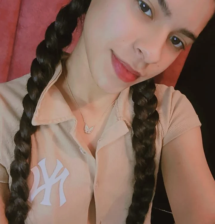 Arianna_Angels' Offline Chat Room