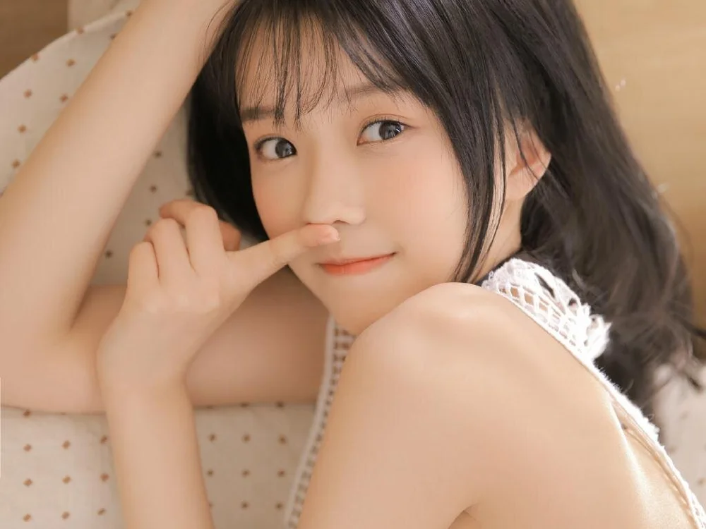 LoLi_666_'s Offline XXX Chat