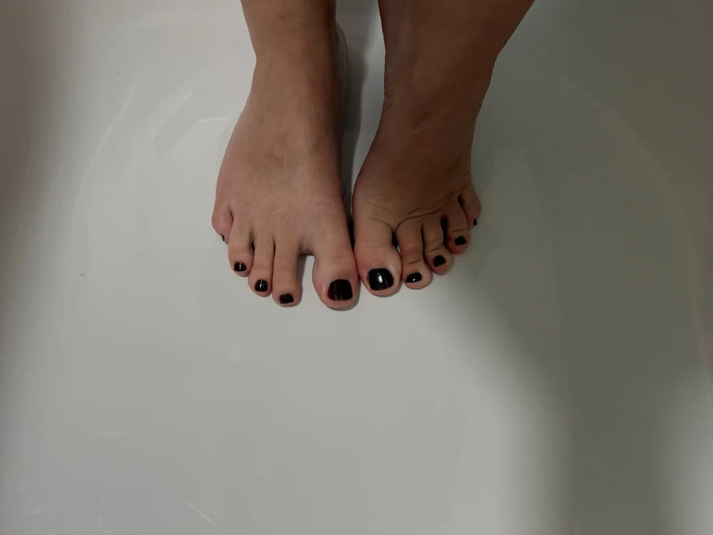 Barefoot-Babe offline chatrum