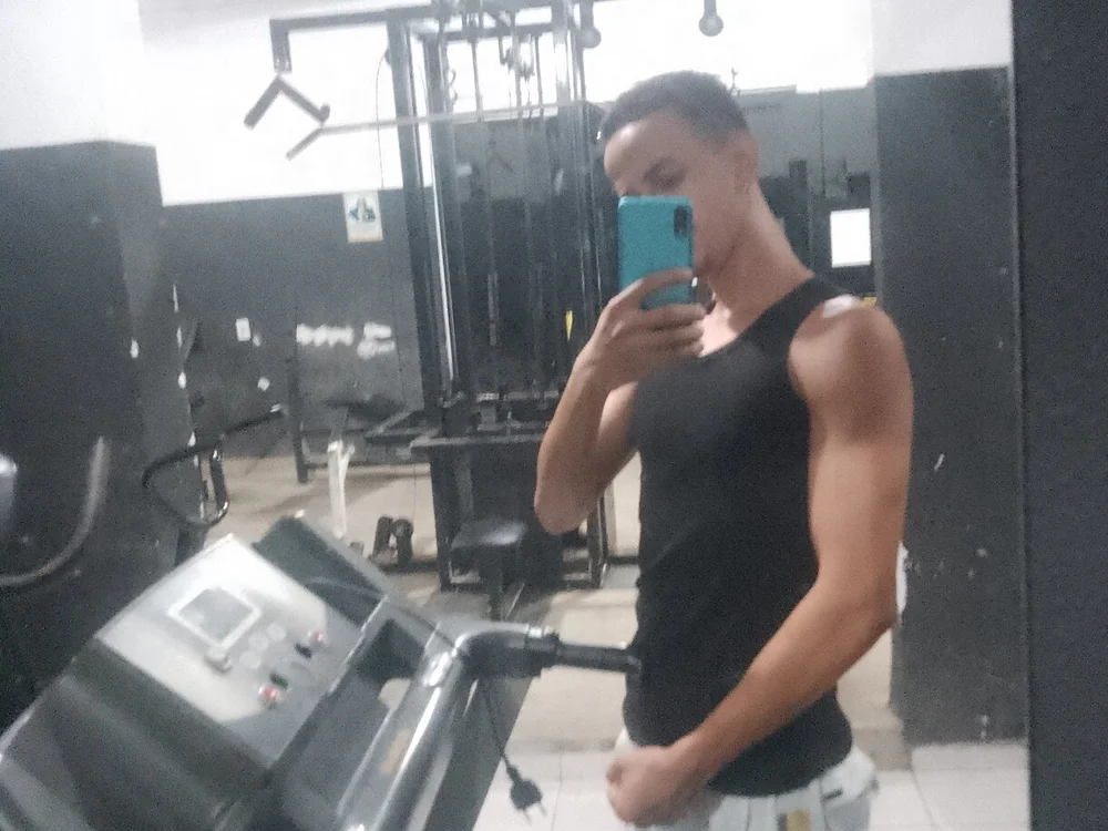 Novinho_gostosoofc01 Offline XXX Chat