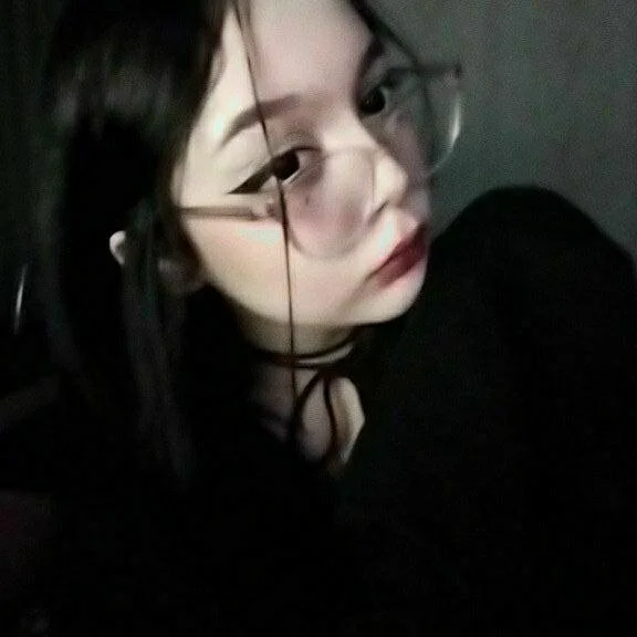 LornaBaber offline chatrum