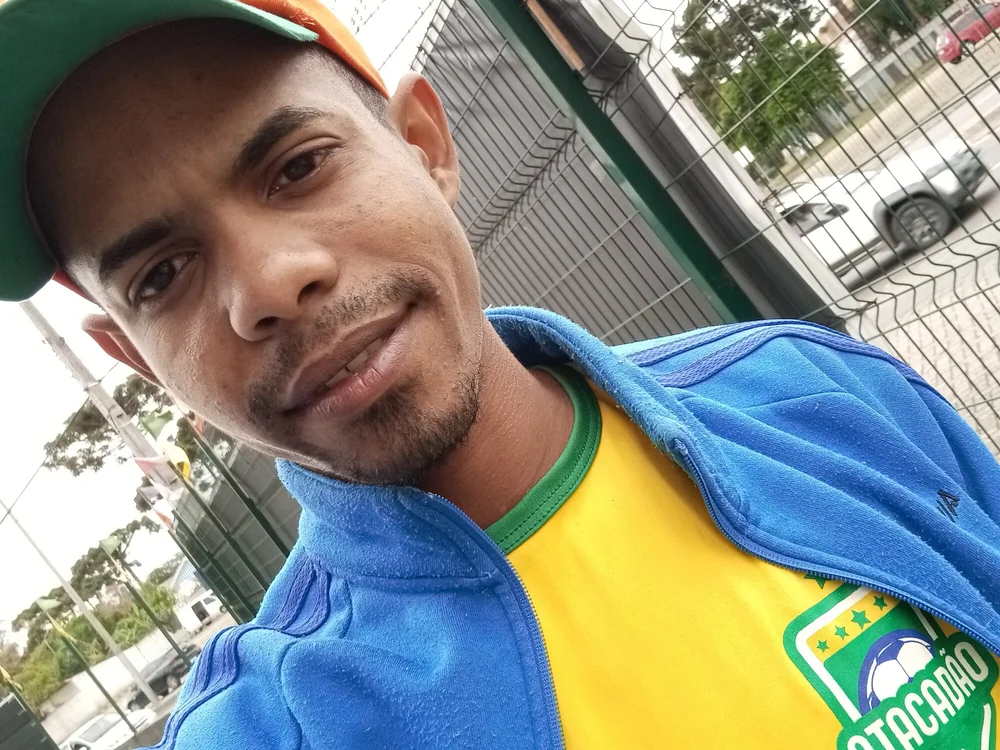 olvis_m Offline XXX-Chat